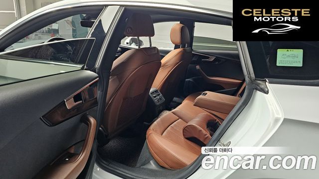AUDI A5 (F5) 40 TDI Quattro Premium Sportback 2021 — photo 11 sur 20