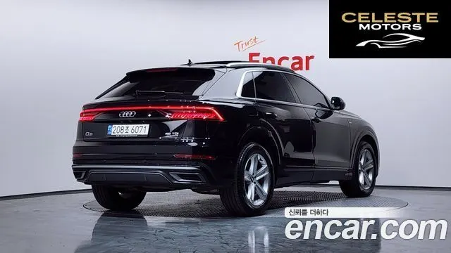 AUDI Q8 (4M) 45 TDI Quattro Premium 2021 — photo 1 sur 20