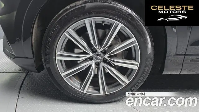 AUDI Q8 (4M) 55 TFSI Quattro Premium 2021 — photo 5 sur 26