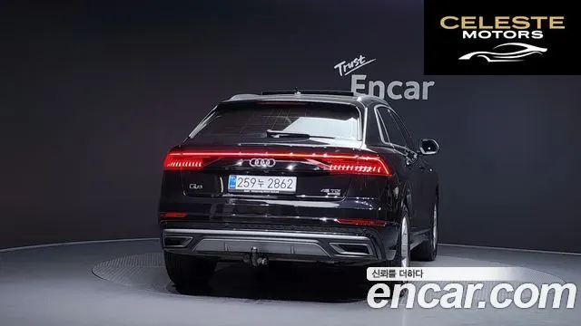 AUDI Q8 (4M) 45 TDI Quattro Premium 2021 — photo 4 sur 26