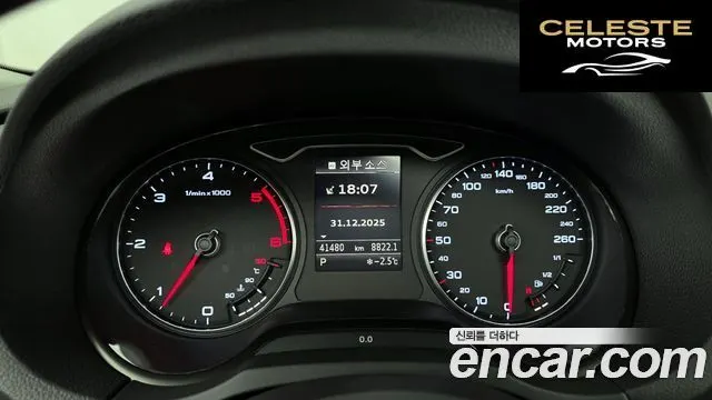 AUDI A3 35 TDI Dynamic Sportback SportEdition 2015 — photo 8 sur 20