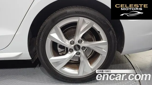 AUDI A4 (B9) 40 TFSI Premium 2022 — photo 5 sur 20
