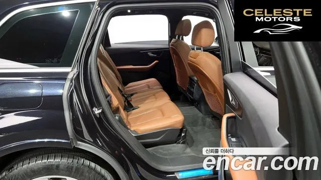 AUDI Q7 (4M) 45 TDI Quattro Premium 2021 — photo 12 sur 20