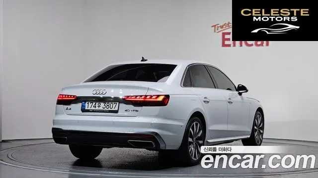 AUDI A4 (B9) 40 TFSI Premium 2023 — photo 2 sur 20