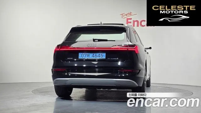 AUDI e-55 Quattro 2022 — photo 4 sur 20