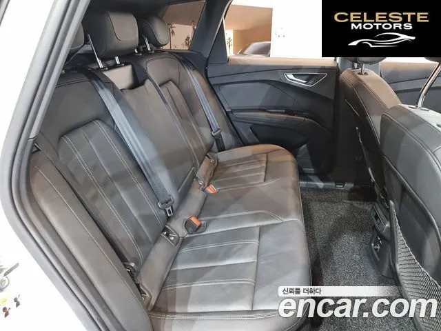 AUDI Q4 e-(F4) 40 Premium 2023 — photo 17 sur 25