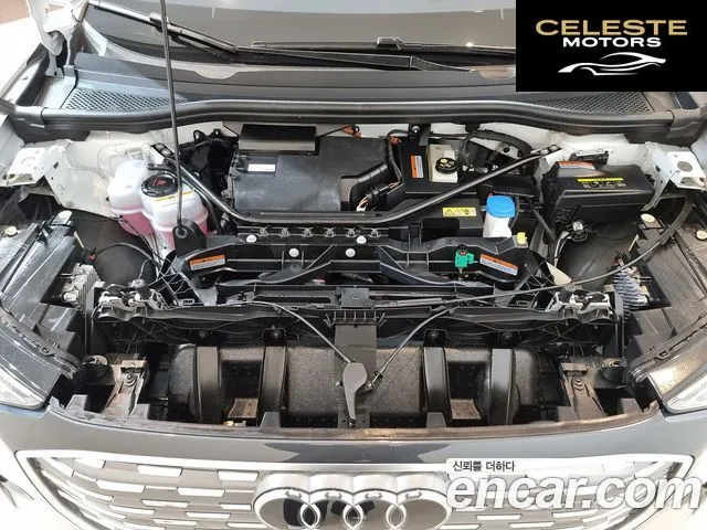 AUDI Q4 e-(F4) 40 Premium 2023 — photo 6 sur 25