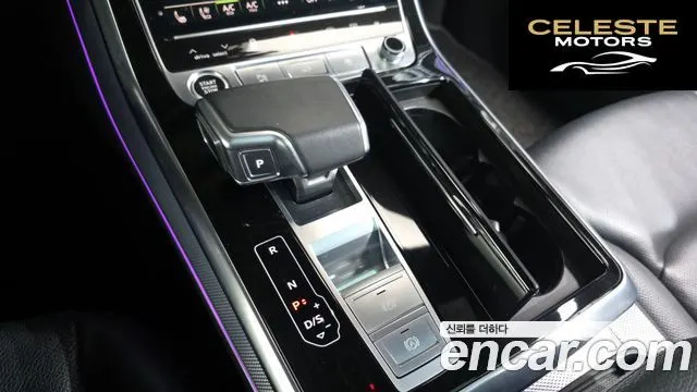 AUDI Q8 (4M) 45 TDI Quattro Premium 2021 — photo 9 sur 26