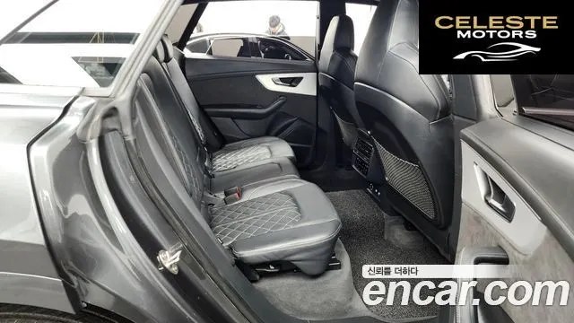 AUDI Q8 (4M) 50 TDI Quattro Premium 2020 — photo 12 sur 20