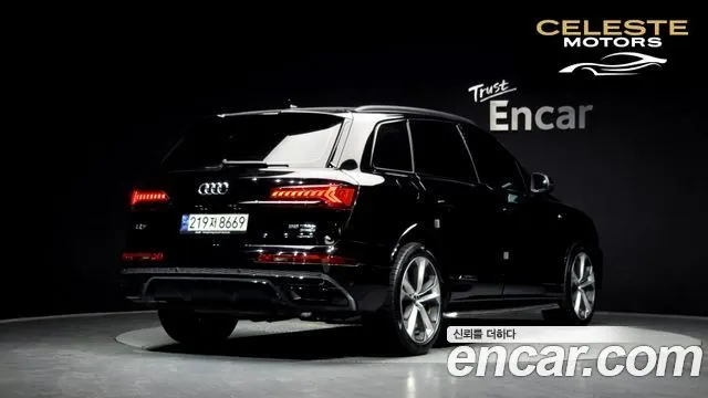 AUDI Q7 (4M) 55 TFSI Quattro Premium 2022 — photo 2 sur 20