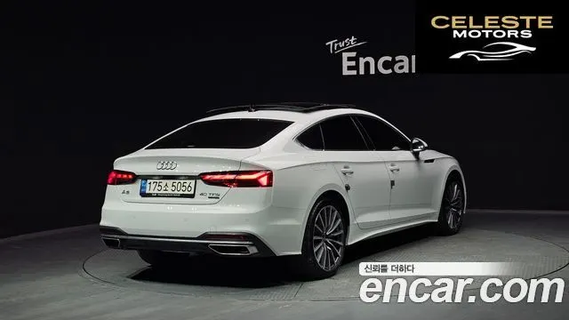AUDI A5 (F5) 40 TFSI Quattro Sportback 2022 — photo 2 sur 20