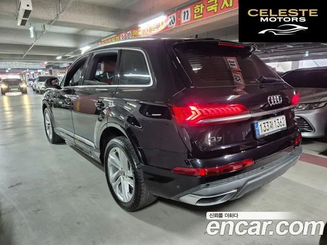 AUDI Q7 (4M) 45 TDI Quattro Premium 2021 — photo 4 sur 26