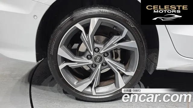 AUDI A3 (8Y) 40 TFSI Premium 2022 — photo 5 sur 20