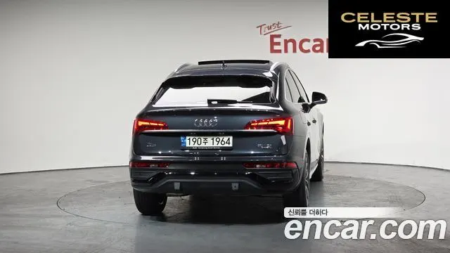 AUDI Q5 (FY) 40 TDI Quattro Sportback 2021 — photo 3 sur 20