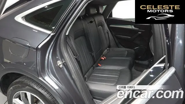 AUDI Q5 (FY) 40 TDI Quattro Sportback 2021 — photo 10 sur 20
