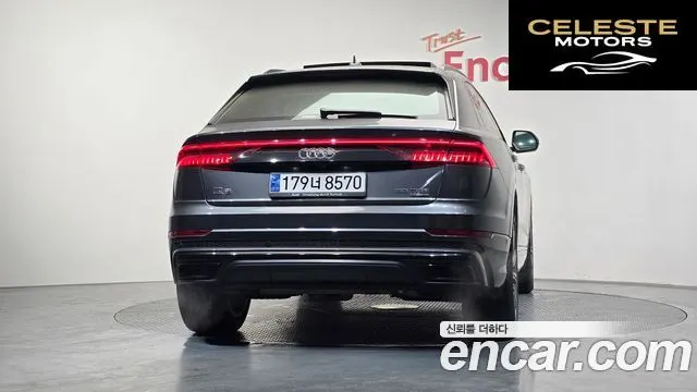 AUDI Q8 (4M) 55 TFSI Quattro Premium 2021 — photo 4 sur 20