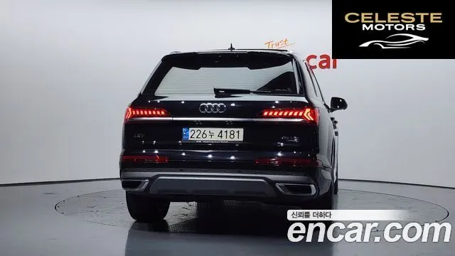 AUDI Q7 (4M) 45 TDI Quattro Premium 2021 — photo 4 sur 20