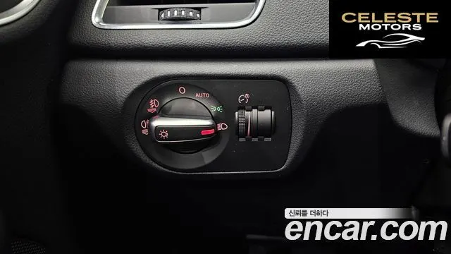 AUDI Q3 2.0 TDI Quattro Dynamic 2012 — photo 17 sur 20