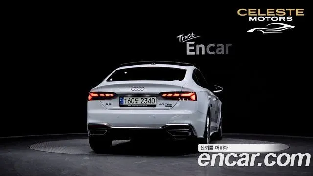 AUDI A5 (F5) 40 TFSI Quattro Premium Sportback 2021 — photo 4 sur 20