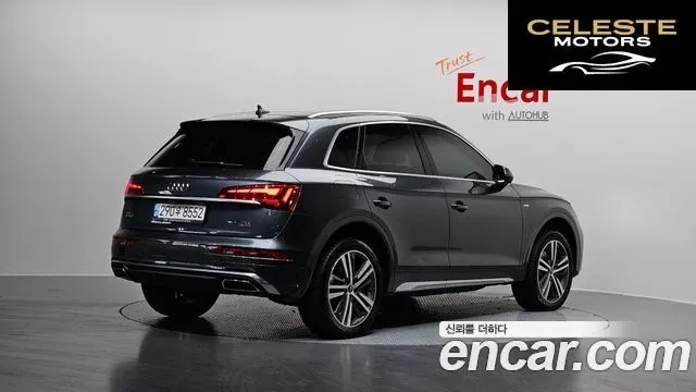 AUDI Q5 (FY) 45 TFSI Quattro Premium 2022 — photo 2 sur 20