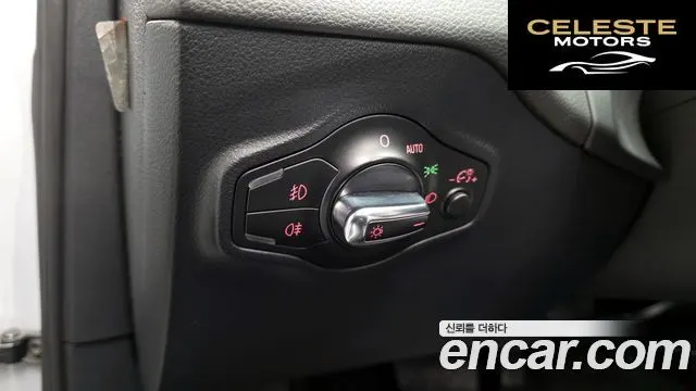 AUDI Q5 2.0 TDI Quattro 2012 — photo 17 sur 20
