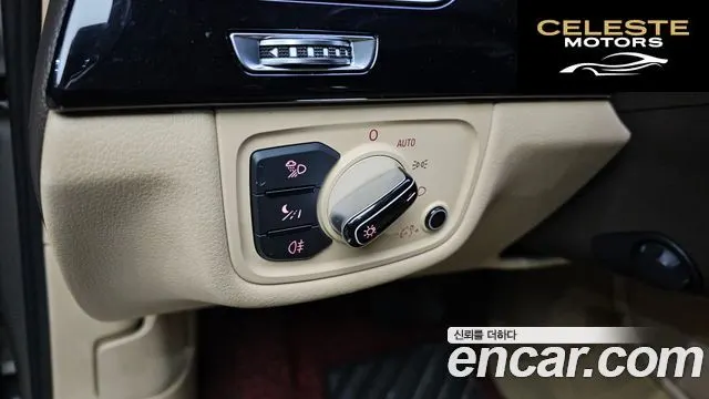 AUDI A8 4.2 FSI Quattro LWB 2012 — photo 12 sur 20