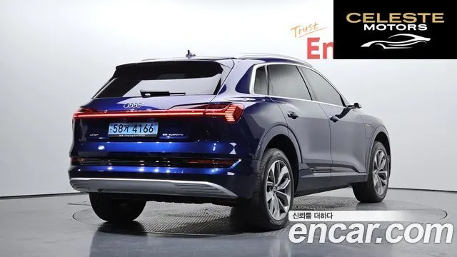 AUDI e-55 Quattro 2021 — photo 2 sur 20