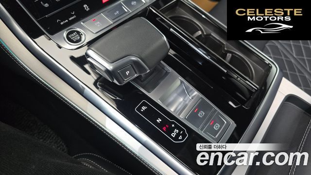 AUDI Q8 (4M) 55 TFSI Quattro Premium 2023 — photo 9 sur 20