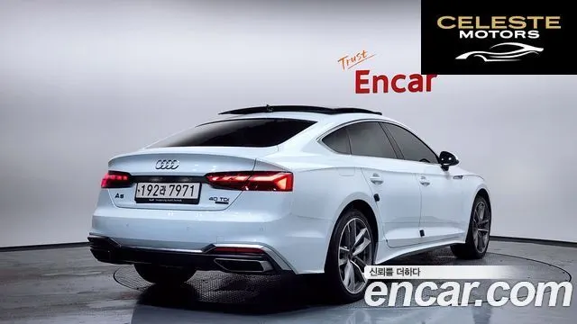 AUDI A5 (F5) 40 TDI Quattro Premium Sportback 2021 — photo 2 sur 20