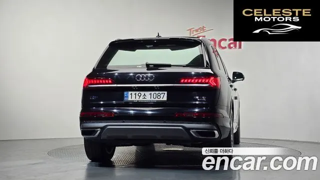 AUDI Q7 (4M) 45 TDI Quattro Premium 2021 — photo 4 sur 20
