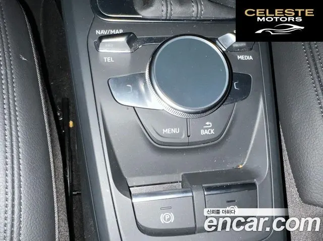 AUDI Q2 35 TDI Premium 2023 — photo 17 sur 26