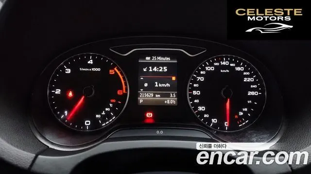 AUDI A3 35 TDI Dynamic Sportback 2015 — photo 8 sur 20