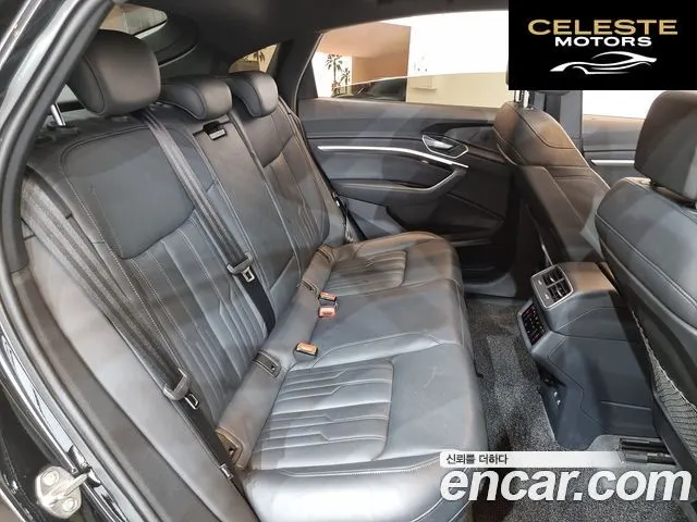 AUDI e-55 Quattro Sportback 2022 — photo 11 sur 26