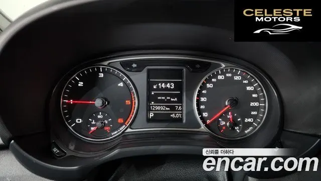 AUDI A1 30 TDI 2015 — photo 8 sur 20