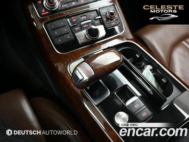 AUDI A8 4.2 FSI Quattro 2011 — photo 9 sur 26