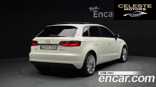 AUDI A3 25 TDI Dynamic Sportback 2015 — photo 2 sur 20