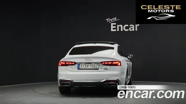 AUDI A5 (F5) 40 TFSI Quattro Premium Sportback 2021 — photo 4 sur 20