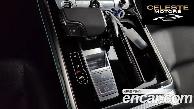 AUDI Q8 (4M) 45 TDI Quattro Premium 2021 — photo 9 sur 20