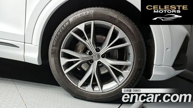 AUDI Q8 (4M) 50 TDI Quattro Premium 2020 — photo 5 sur 20