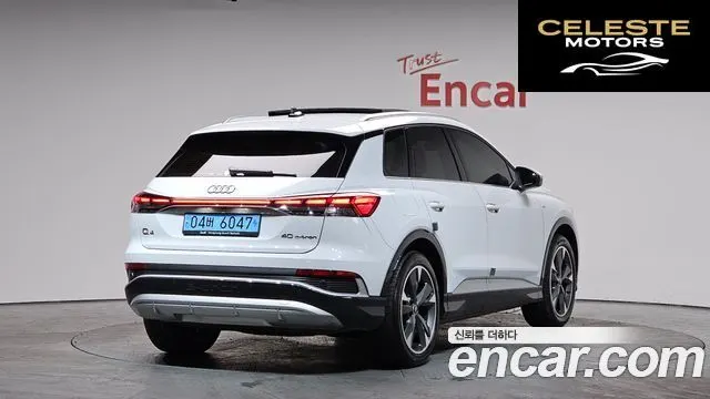 AUDI Q4 e-(F4) 40 Premium 2023 — photo 1 sur 20