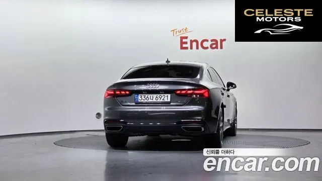 AUDI A5 (F5) 40 TDI Quattro Premium Sportback 2021 — photo 4 sur 26