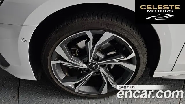 AUDI A3 (8Y) 40 TFSI Premium 2023 — photo 5 sur 20