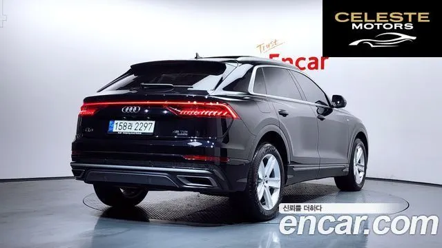 AUDI Q8 (4M) 45 TDI Quattro Premium 2021 — photo 2 sur 20