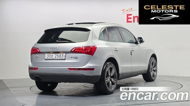 AUDI Q5 2.0 TDI Quattro Dynamic 2012 — photo 2 sur 20