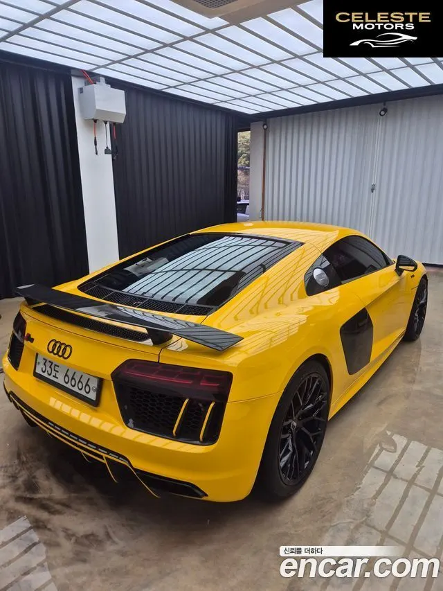 AUDI R8 (4S) 5.2 V10 Plus Coupé 2017 — photo 2 sur 15