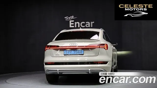 AUDI e-55 Quattro Sportback 2022 — photo 4 sur 20