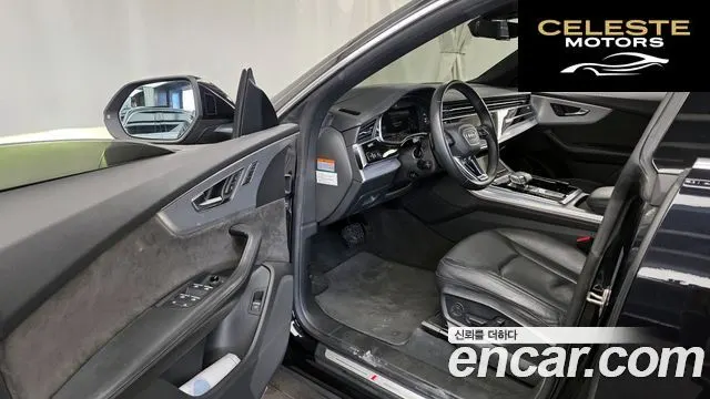 AUDI Q8 (4M) 45 TDI Quattro Premium 2021 — photo 10 sur 26