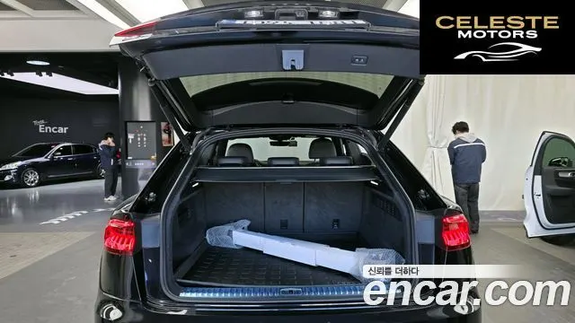 AUDI Q8 (4M) 45 TDI Quattro Premium 2021 — photo 20 sur 26