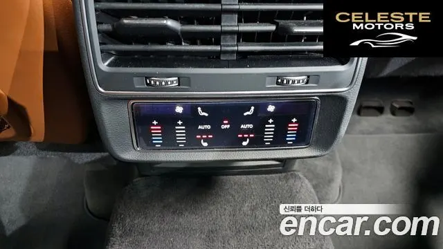 AUDI Q8 (4M) 45 TDI Quattro Premium 2021 — photo 19 sur 20