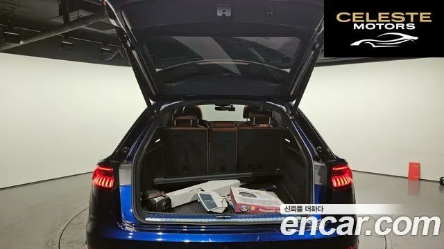 AUDI Q8 (4M) 45 TDI Quattro Premium 2021 — photo 20 sur 20